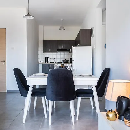 Phoenix 2-bedroom Апартаменти