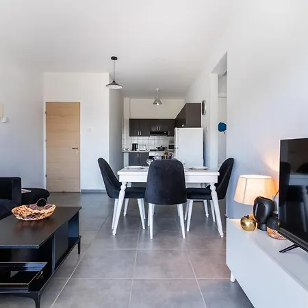 Апартаменти Phoenix 2-bedroom