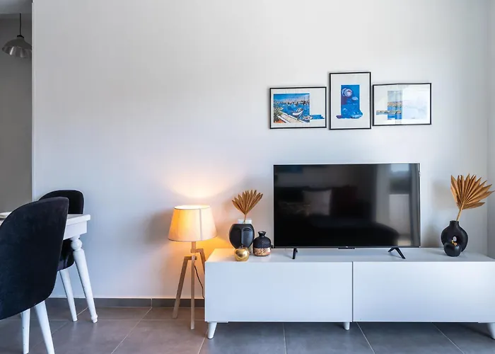 Phoenix 2-bedroom Διαμέρισμα *